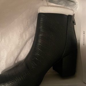 Steve Madden Brand new ladies shoes